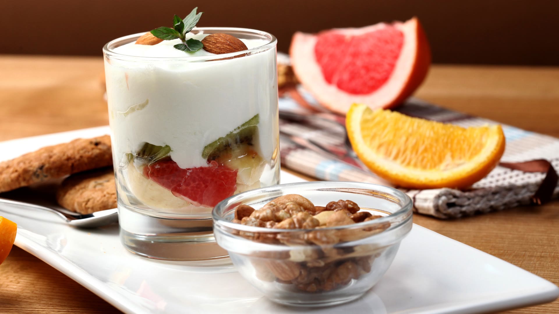 Yogurt breakfast bowl with citrus fruit, a practical protein after 40 meal.
